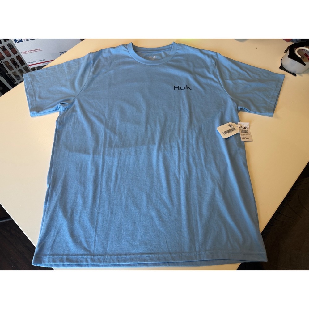 Huk Mens XL Pursuit Short Sleeve T-Shirt Light Blue Marlin Graphic NWT
